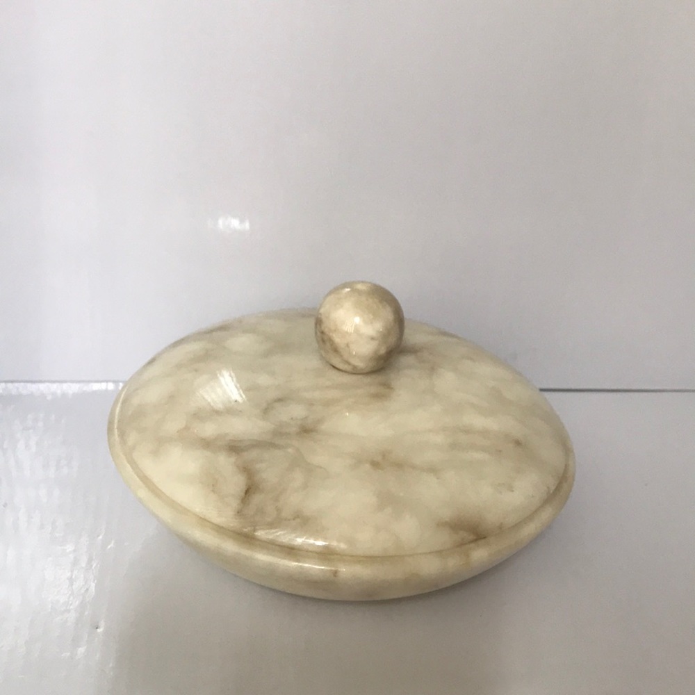Genuine Alabaster Hand Craved Dish Bowl with Lid
